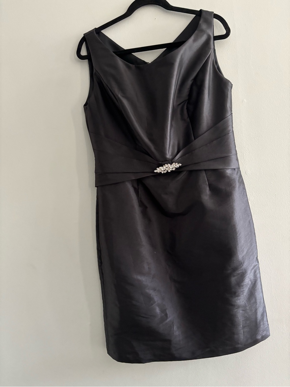 Jade by Jasmine Bridal Elegant Black Sheath Dress with Embellished Waist Size 14